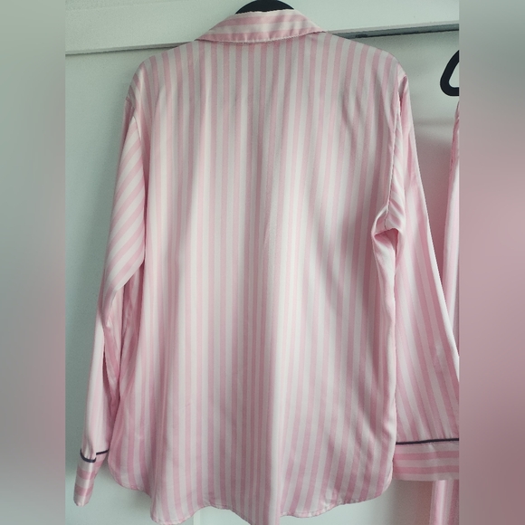 Victoria Secret Satin Afterhours Pajama PJ Set PINK ICONIC STRIPE Large - Picture 9 of 17